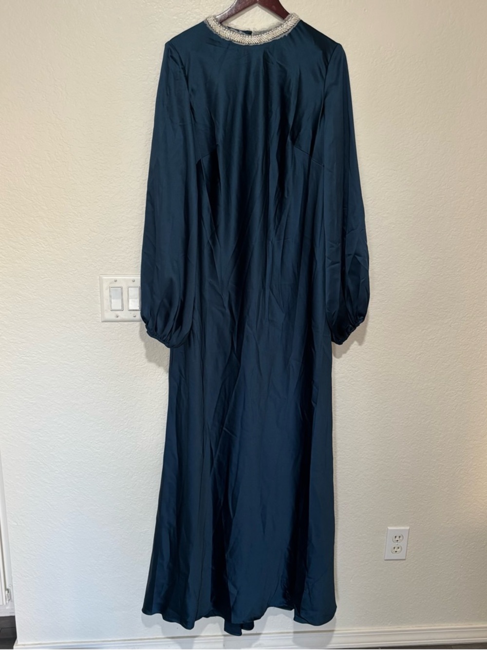 Mac Duggal Blue Beaded High Neck Satin Bishop Sleeve Satin Gown Size 16 Saphire - Picture 4 of 8